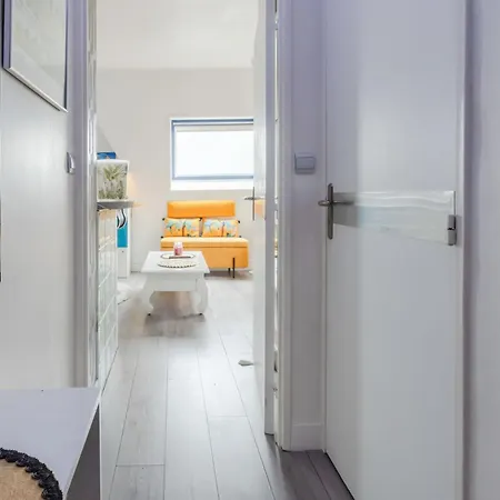 Horizon Marin-8 By Interhome *