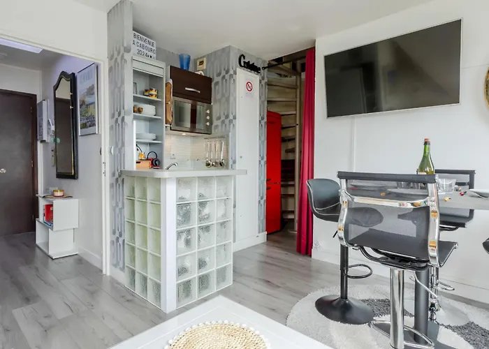 Horizon Marin-8 By Interhome